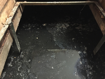 排水管トラブルによる床下浸水_2